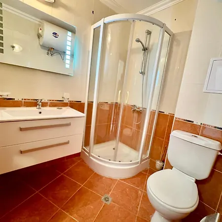 Marina - Diamond Complex *