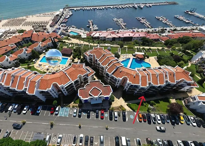 Marina - Diamond Complex Apartment